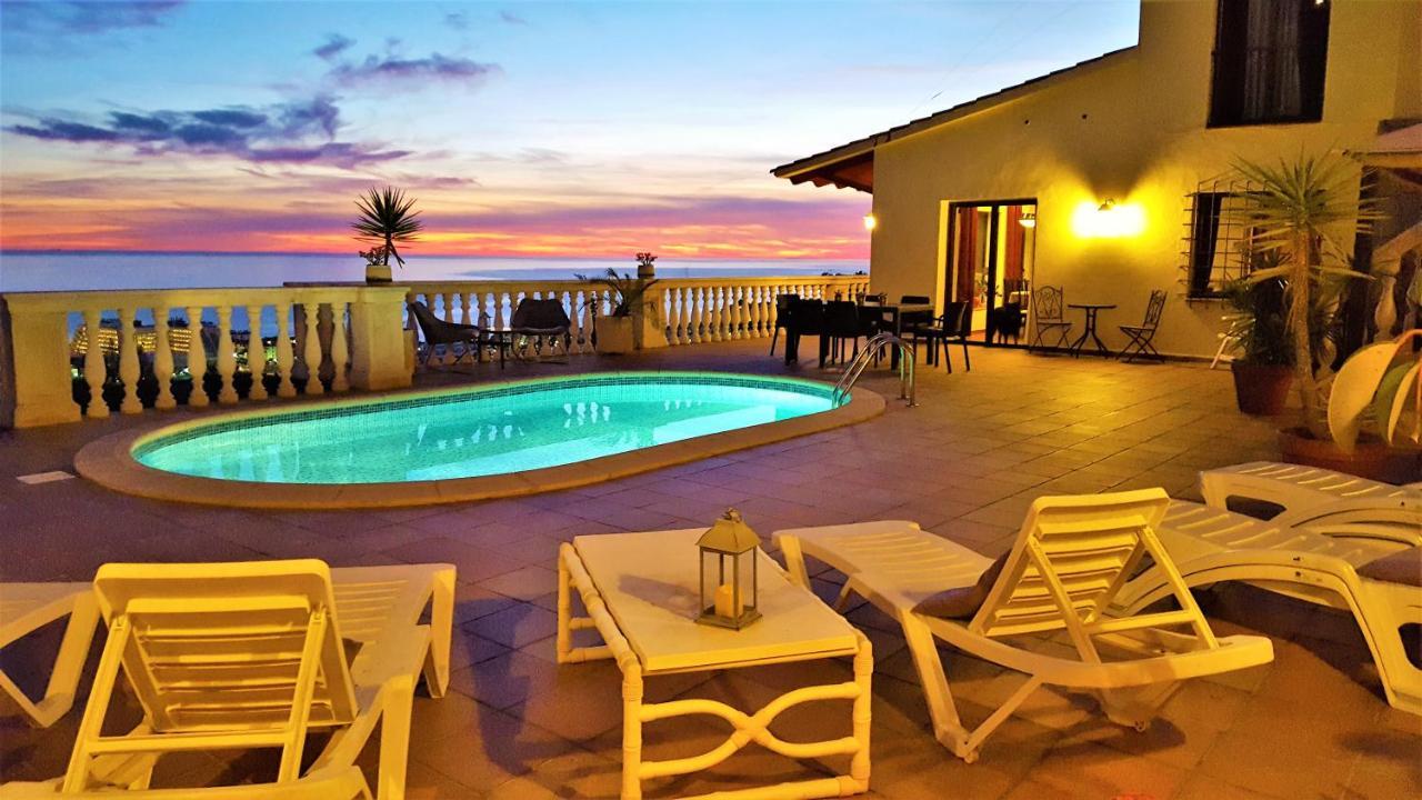 Ashram Villa Sunshine Sitges Exteriér fotografie